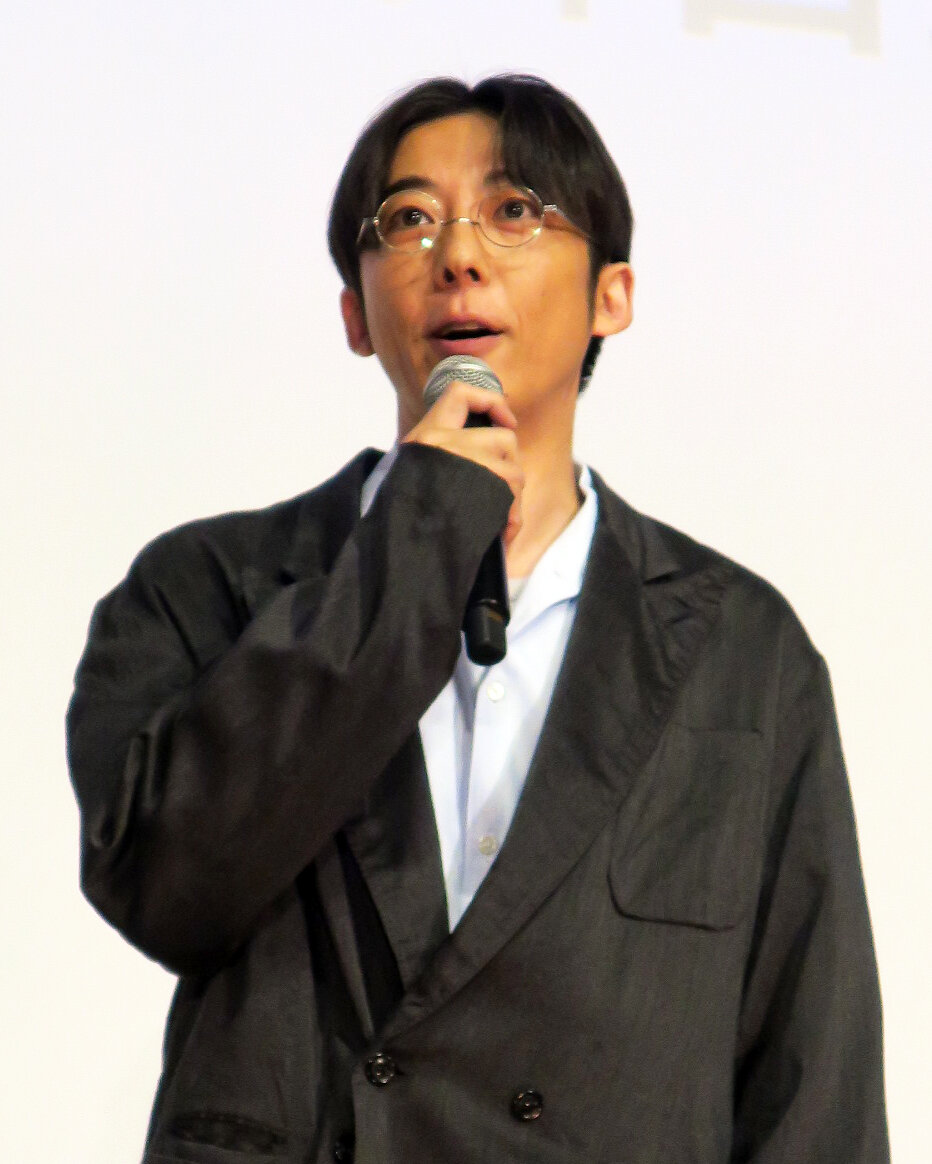 主演映画「ラプソディ・ラプソディ」公開記念舞台あいさつに登壇した高橋一生