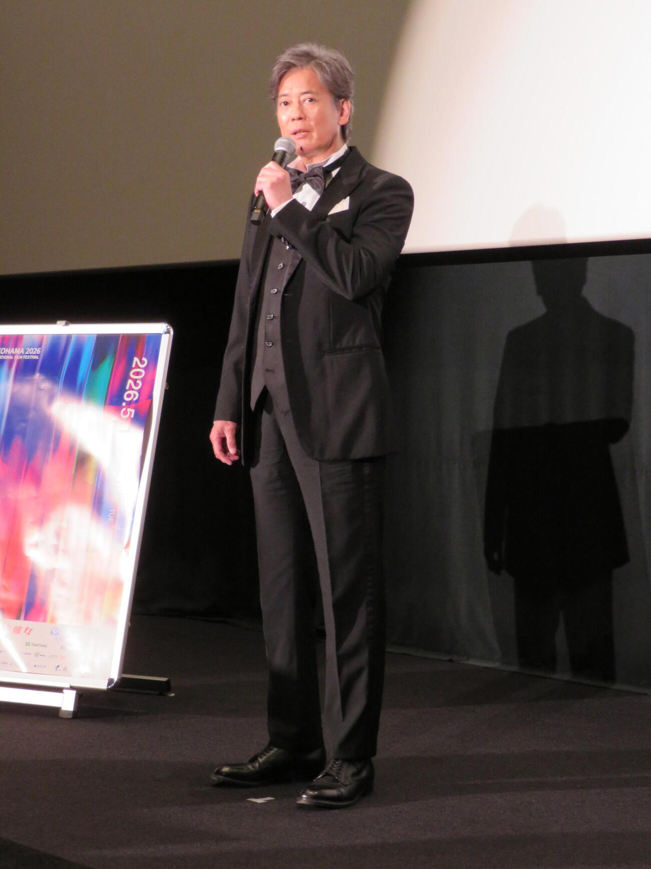 映画「ミステリー・アリーナ」横浜国際映画祭舞台あいさつに登壇した唐沢寿明（撮影・村上幸将）