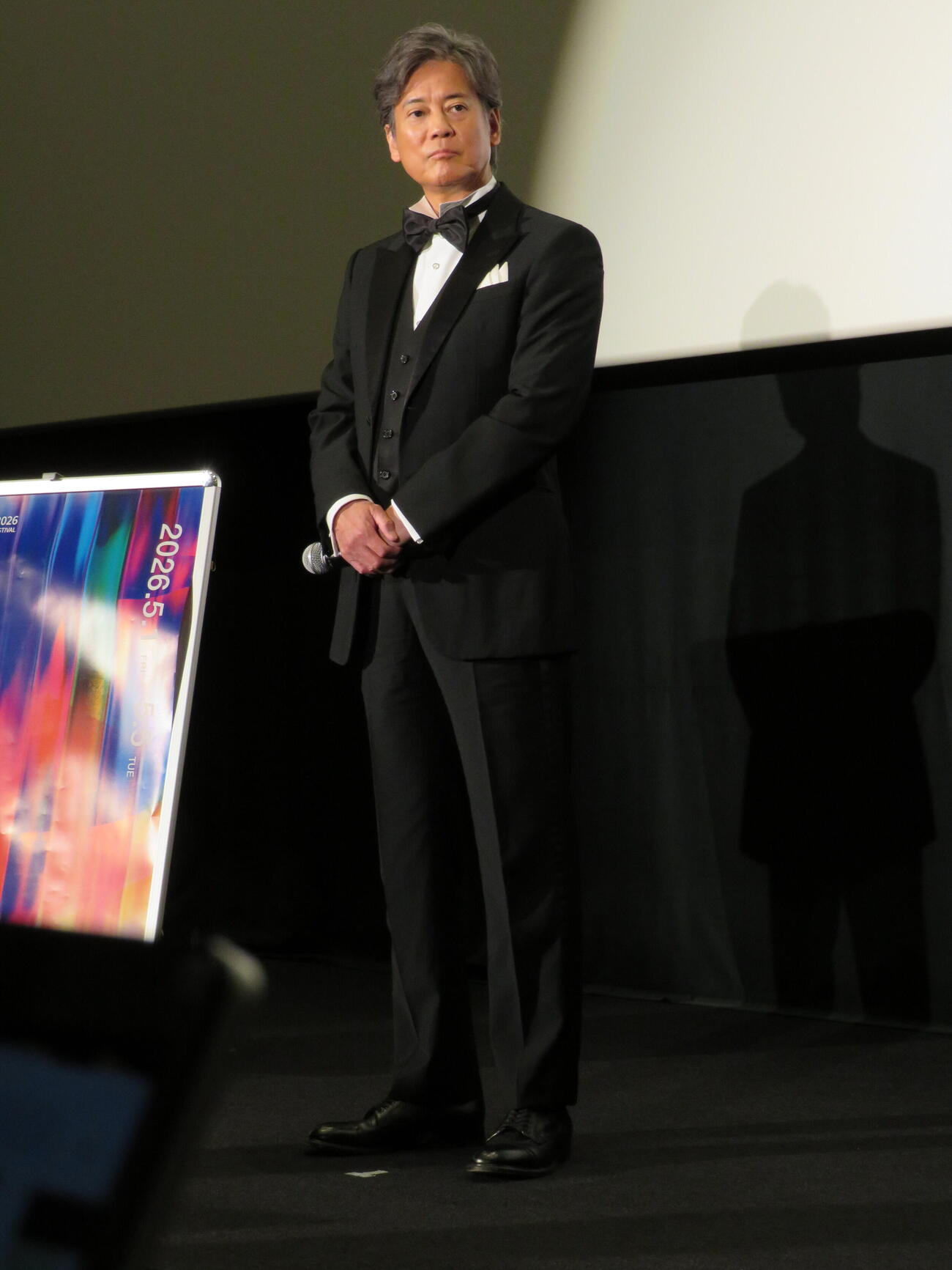 映画「ミステリー・アリーナ」横浜国際映画祭舞台あいさつに登壇した唐沢寿明（撮影・村上幸将）