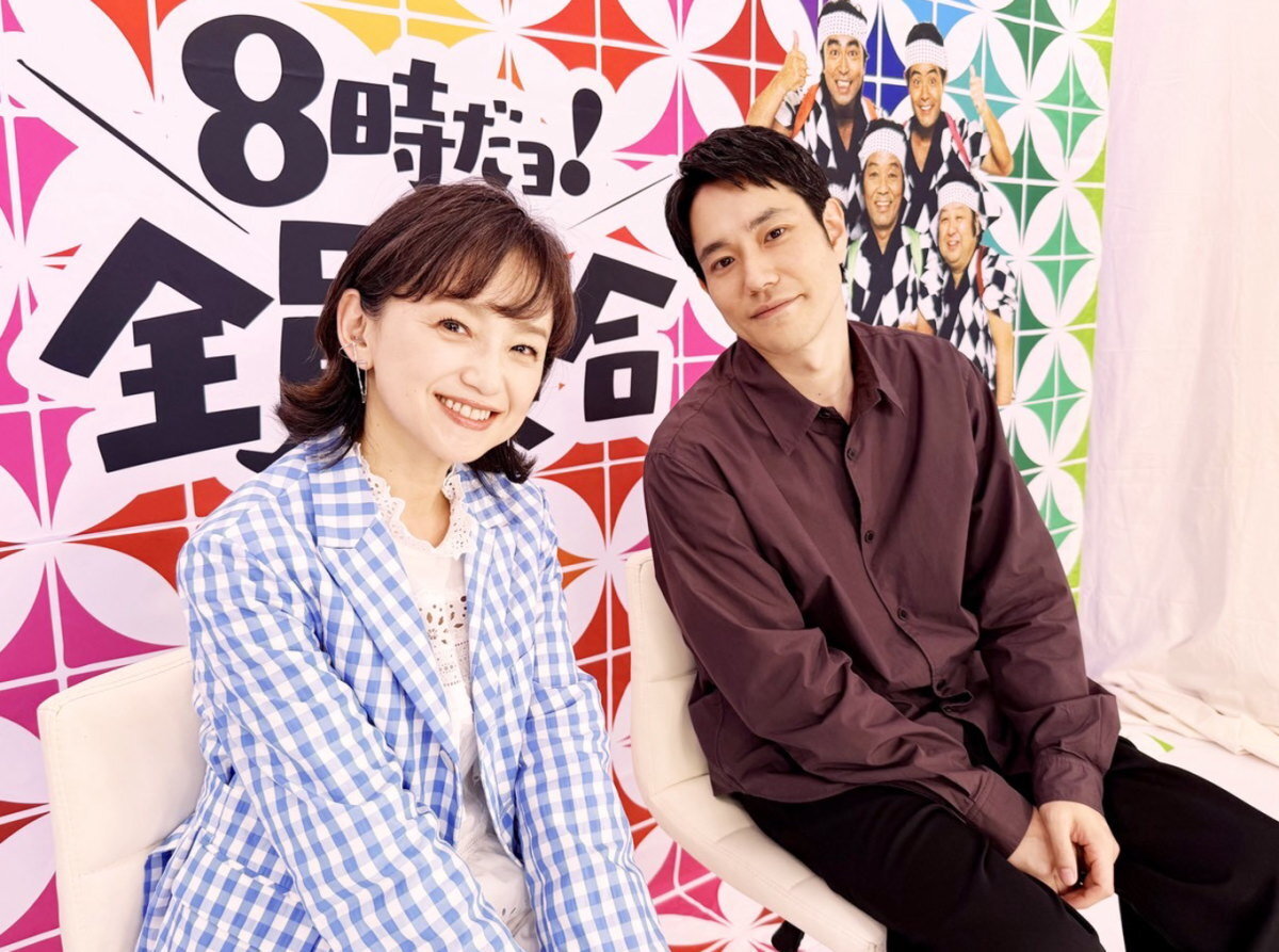 4日放送の「今夜復活！！8時だョ！全員集合」に出演する永作博美（左）と松山ケンイチ（C）TBS