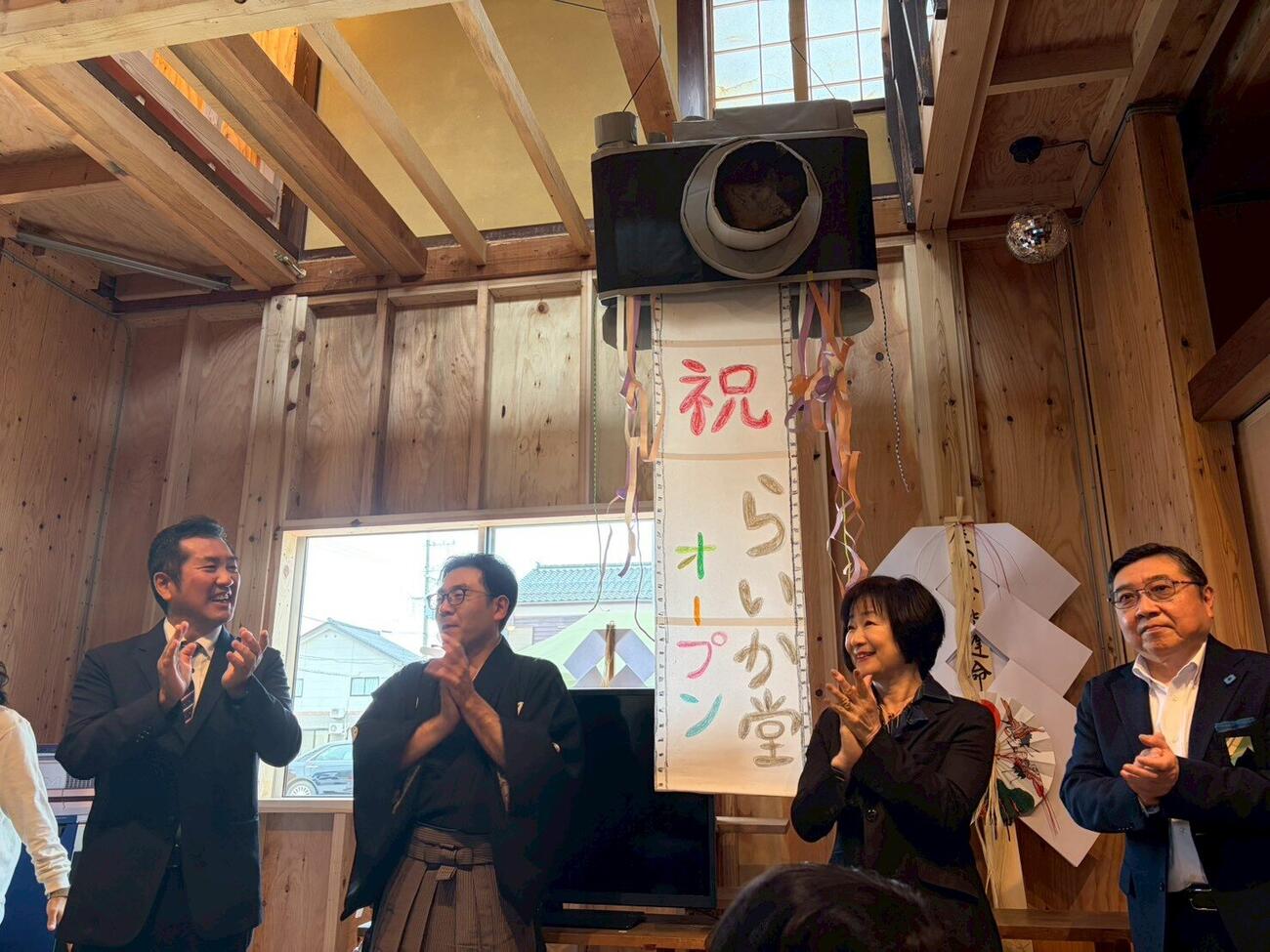 「能登半島地震支援プロジェクト」第5弾「らいか堂」開所式の様子