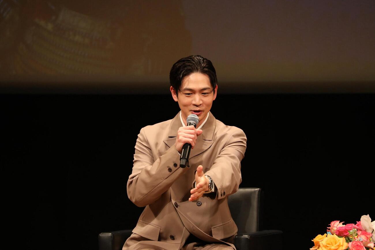 浜松でトークイベントを行った松下洸平