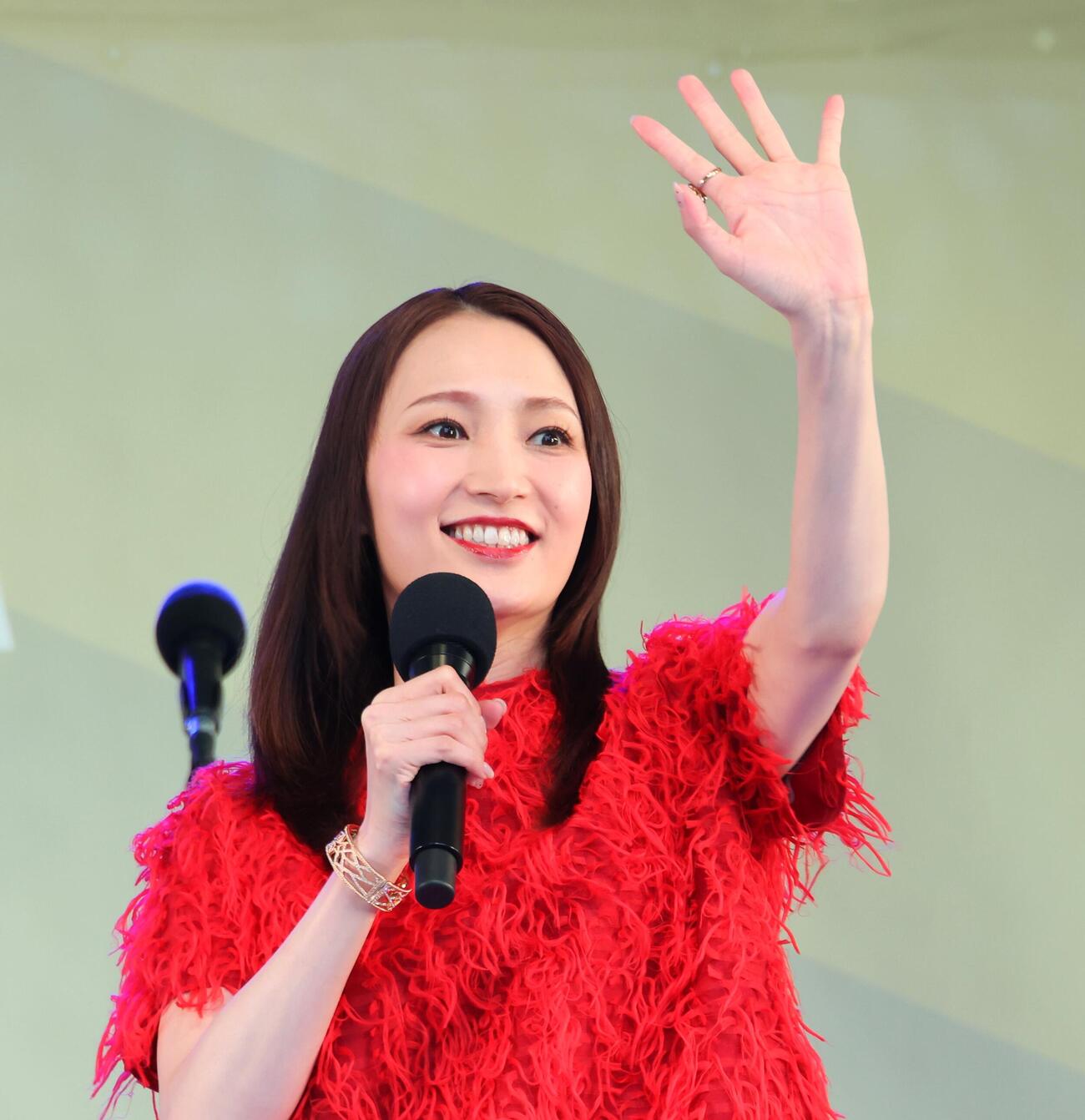 日比谷でイベントを行った望海風斗（撮影・中島郁夫）
