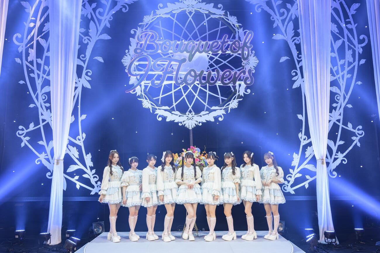 ライブツーのファイナル公演を行った高嶺のなでしこ（撮影・林晋介）