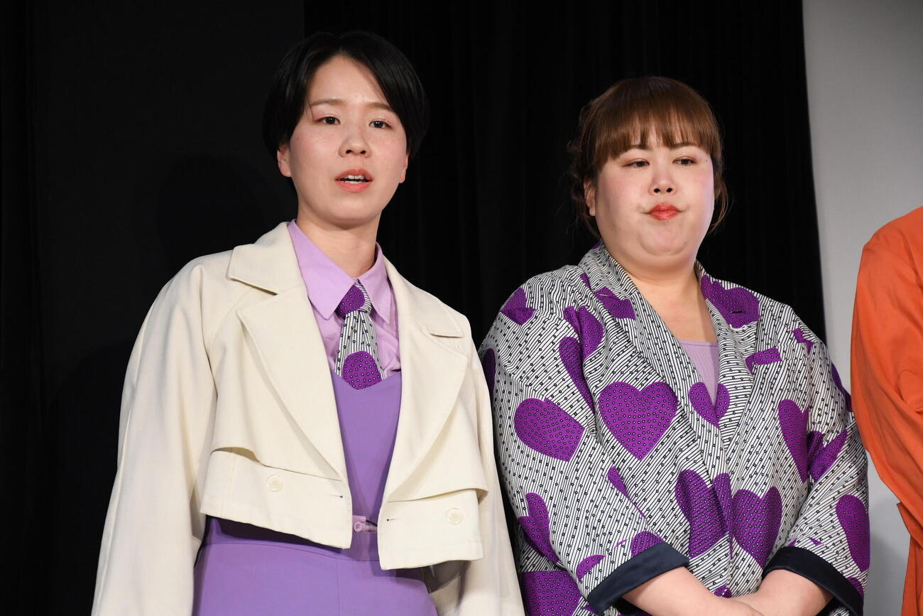 「第1回　コナ－1グランプリ」に出場した天才ピアニストの竹内知咲（左）とますみ（撮影・阪口孝志）