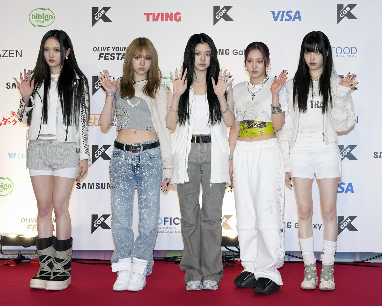「KCON JAPAN 2026」　レッドカーペットに登場するKeyveatz（撮影・小島史椰）