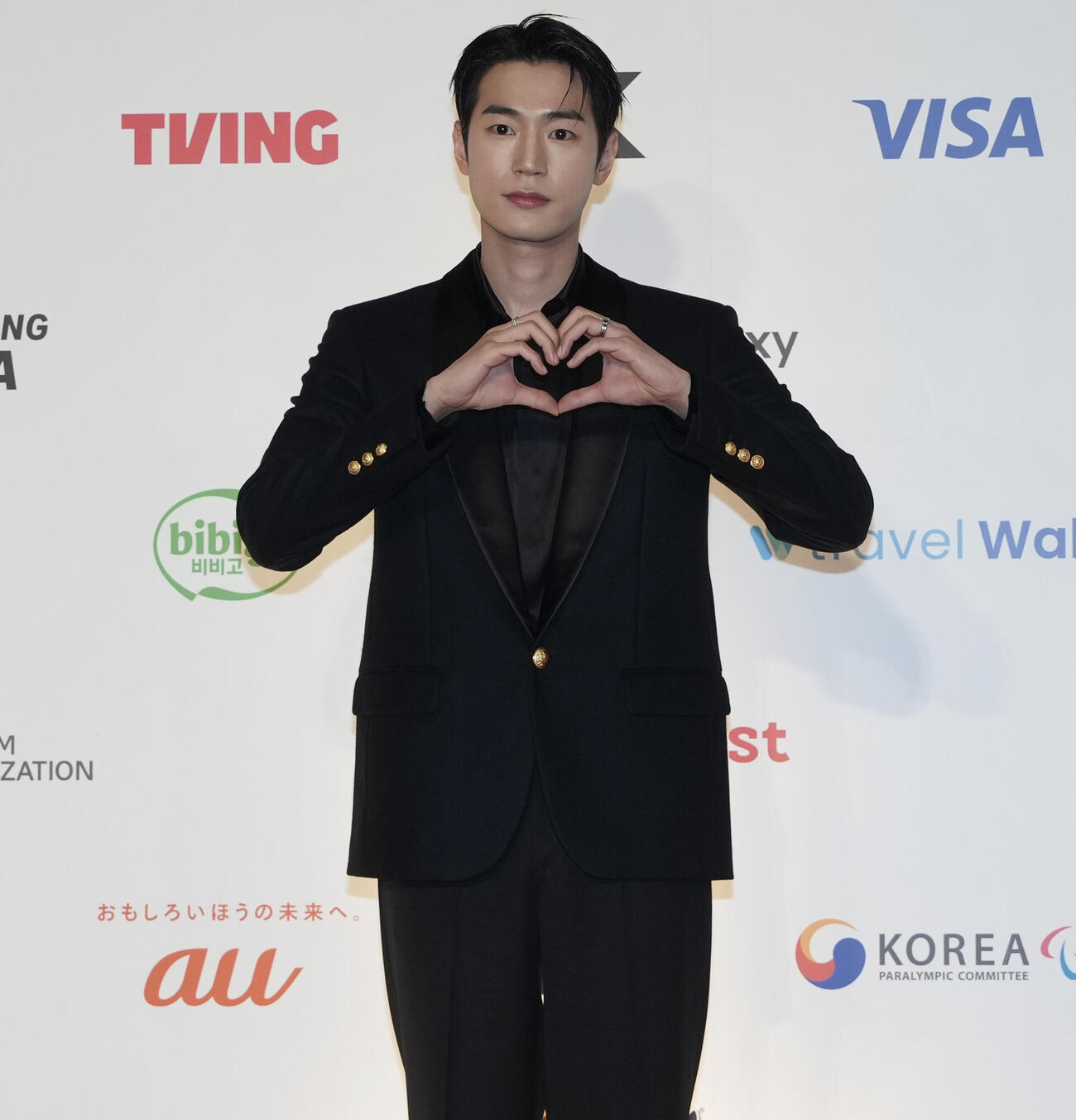 「KCON JAPAN 2026」　レッドカーペットに登場するPark Seo Ham（撮影・小島史椰）