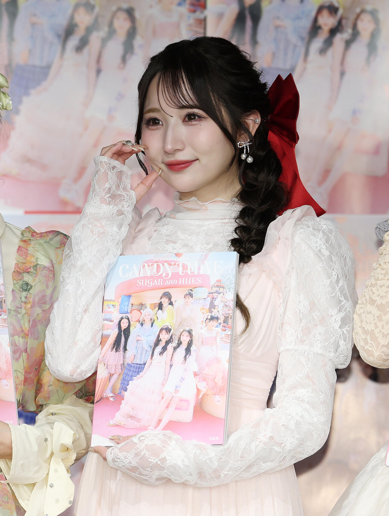 「CANDY TUNE 3rd Anniversary写真集　SUGAR AND HUES」発売記念イベントに登壇したCANDY TUNEの小川奈々子（撮影・宮地輝）