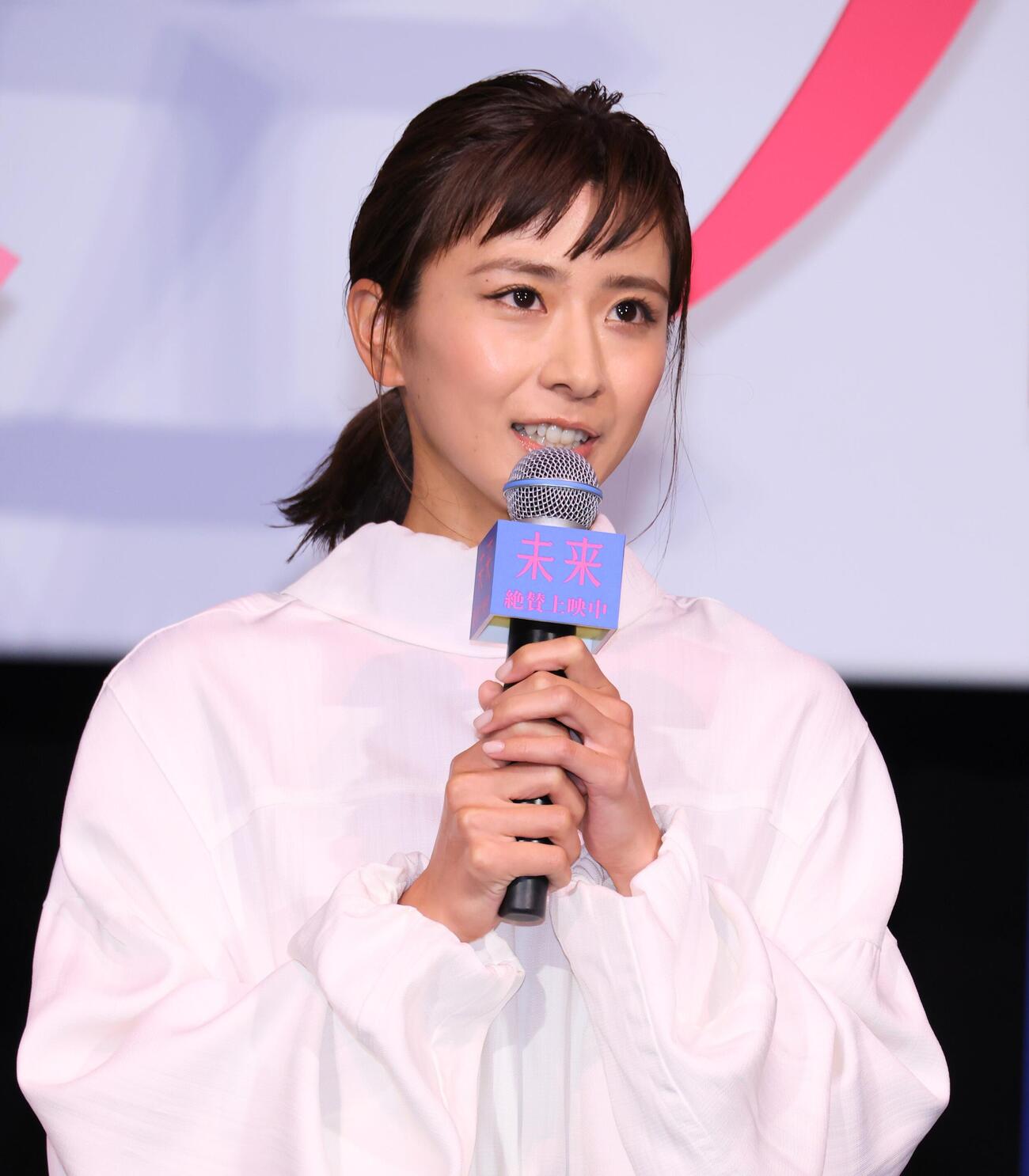 映画「未来」公開記念舞台あいさつを行う黒島結菜（撮影・中島郁夫）