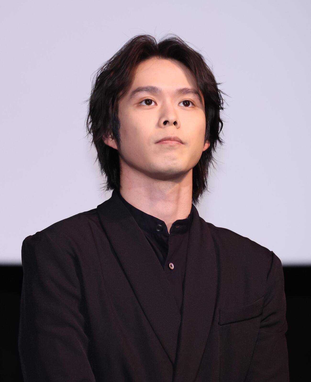 映画「未来」公開記念舞台あいさつを行う細田佳央太（撮影・中島郁夫）