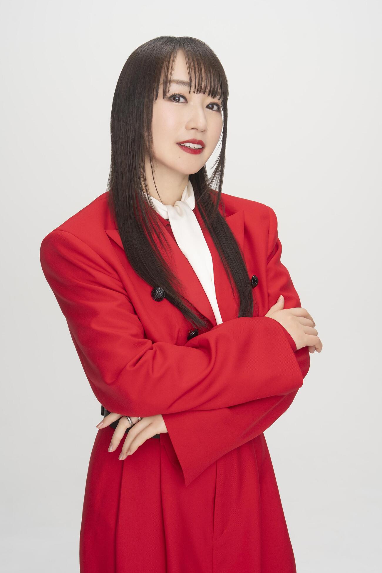 初めてカバー曲だけで構成するライブに出演することが決まった水樹奈々