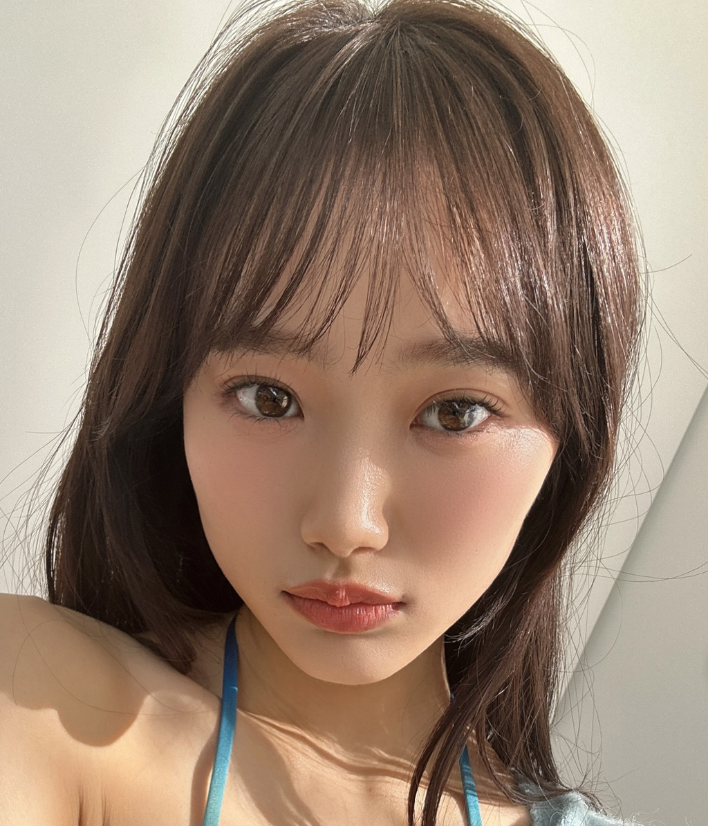 ひもビキニ姿を公開した石川花音（石川花音のインスタグラムから）