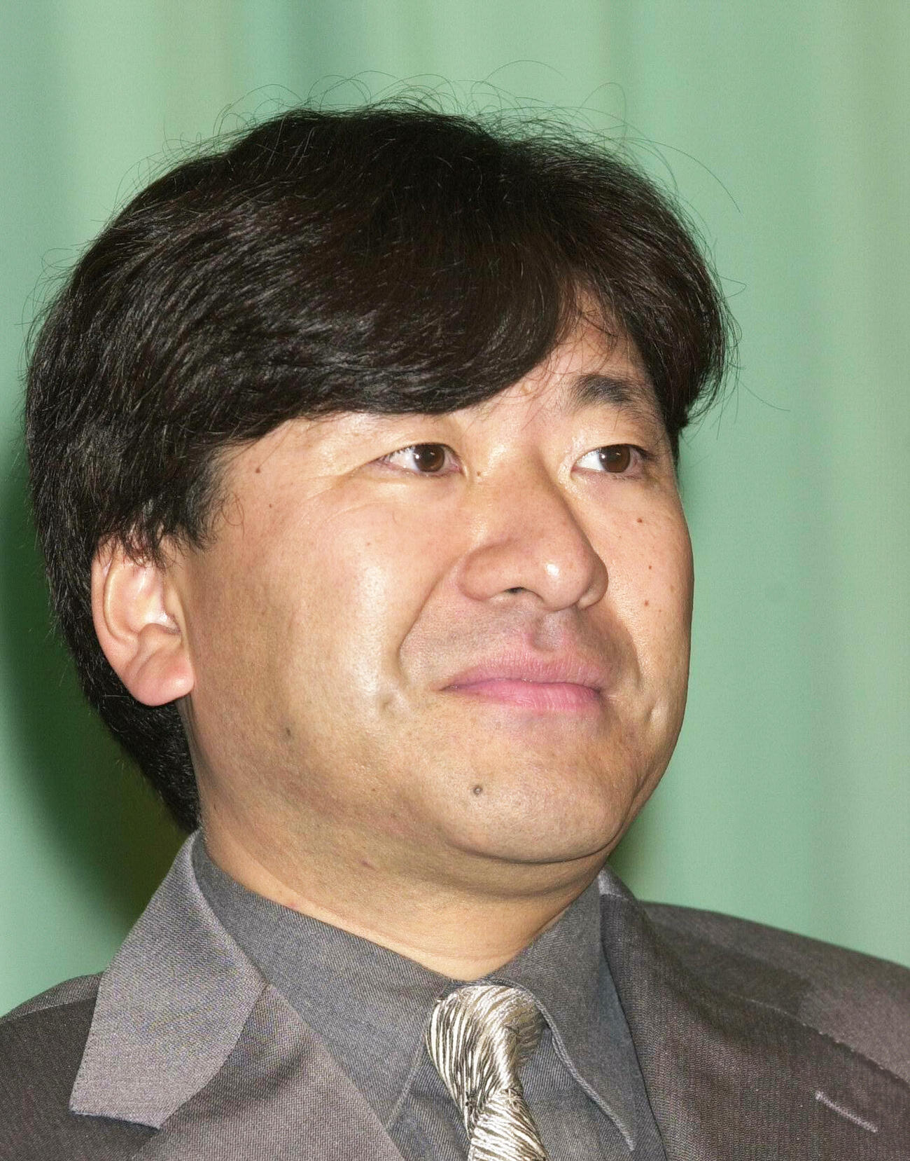鈴木光司さん（2002年撮影）