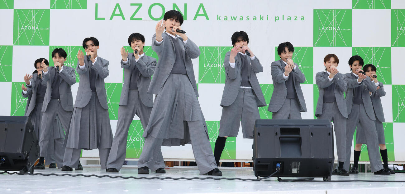 ラゾーナ川崎でお披露目イベントを行ったCloud ten（撮影・中島郁夫）
