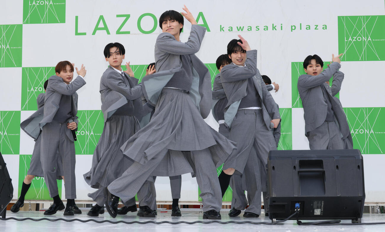 ラゾーナ川崎でお披露目イベントを行ったCloud ten（撮影・中島郁夫）