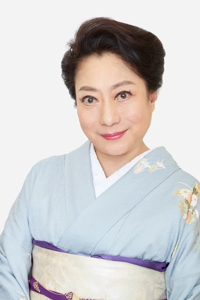 作家デビューする山村紅葉