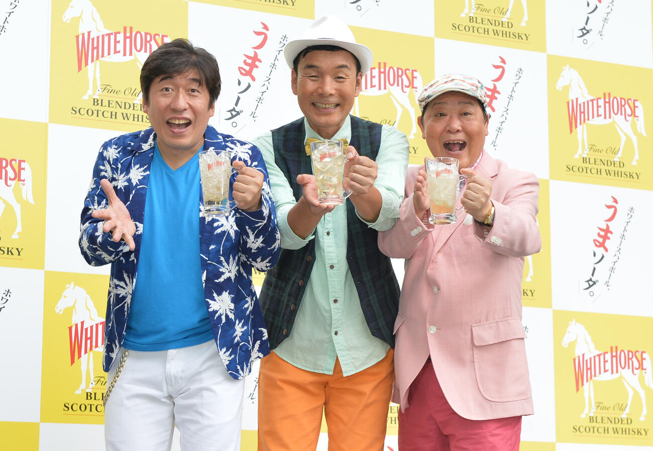 ダチョウ倶楽部　左から寺門ジモン、肥後克広、上島竜兵さん（2017年6月撮影）