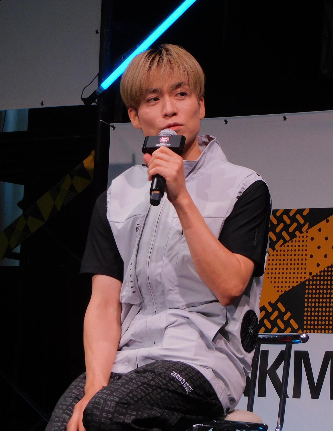 WORKMAN「ZERO－STAGEファンウェア新CM発表会」に登壇したTETSUYA