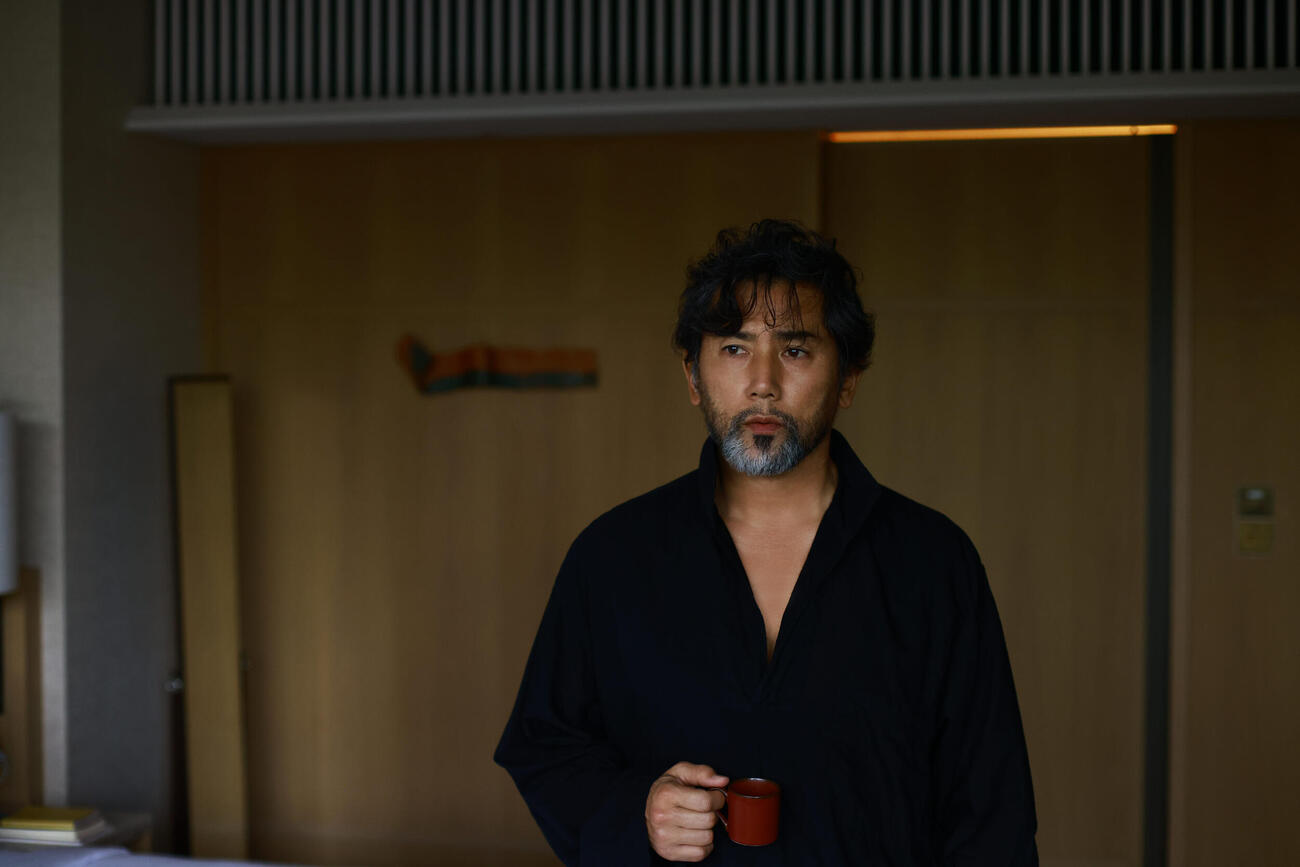 本木雅弘の還暦記念フォトブック「awai　刹那と永遠のまにまに」より