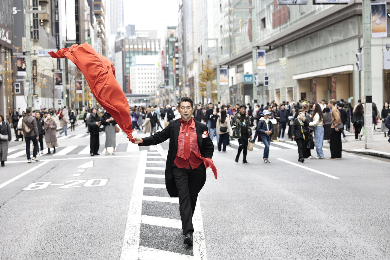 本木雅弘の還暦記念フォトブック「awai　刹那と永遠のまにまに」より