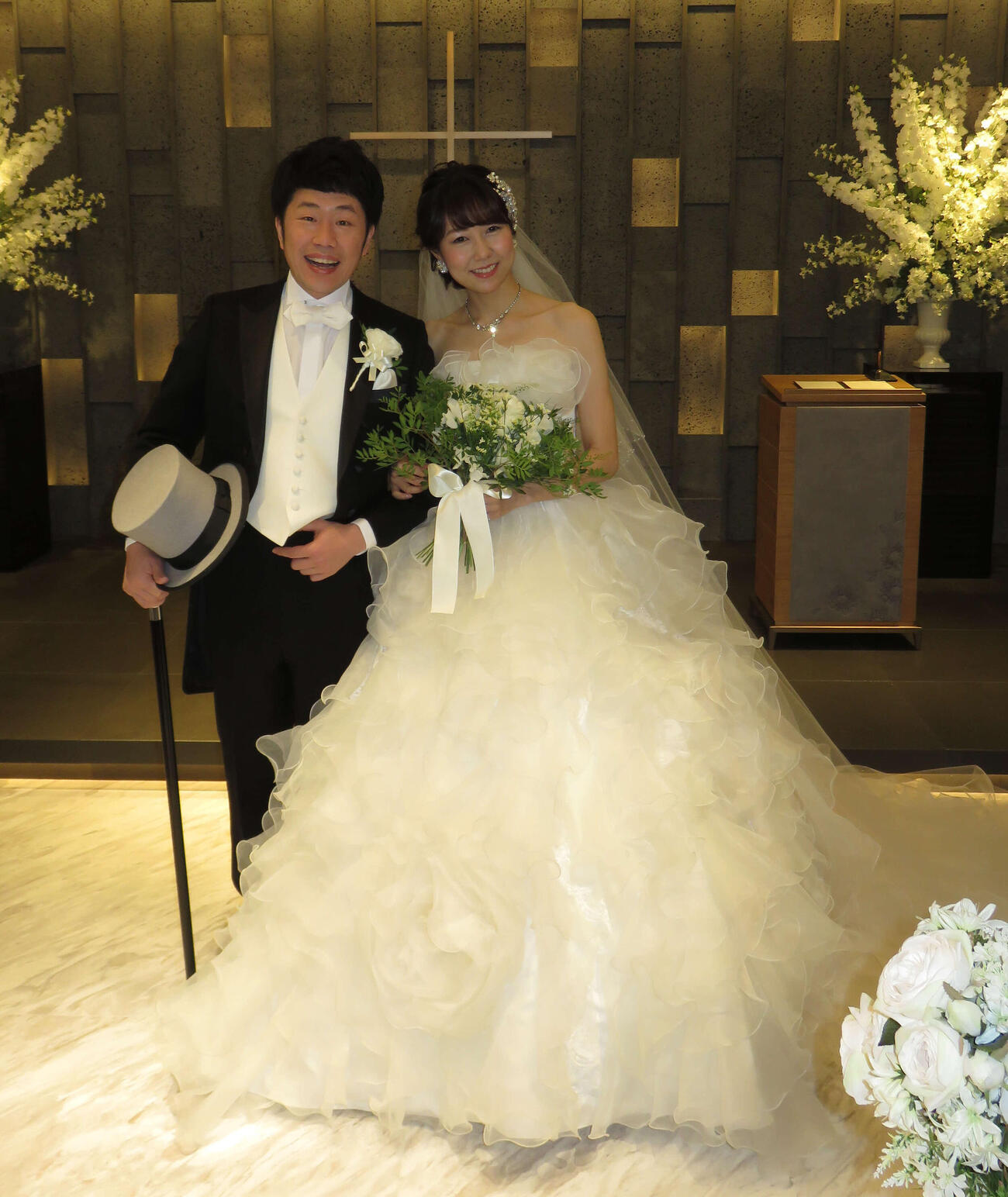 NGKのキャンペーン発表会で、模擬挙式に臨んだ吉田裕（左）と前田真希（2018年3月撮影）