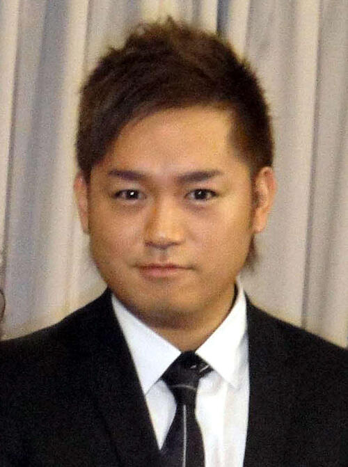 ウルトラマン俳優「20年たっても愛してくれて本当にありがとう」懐かし２ショットにファン歓喜