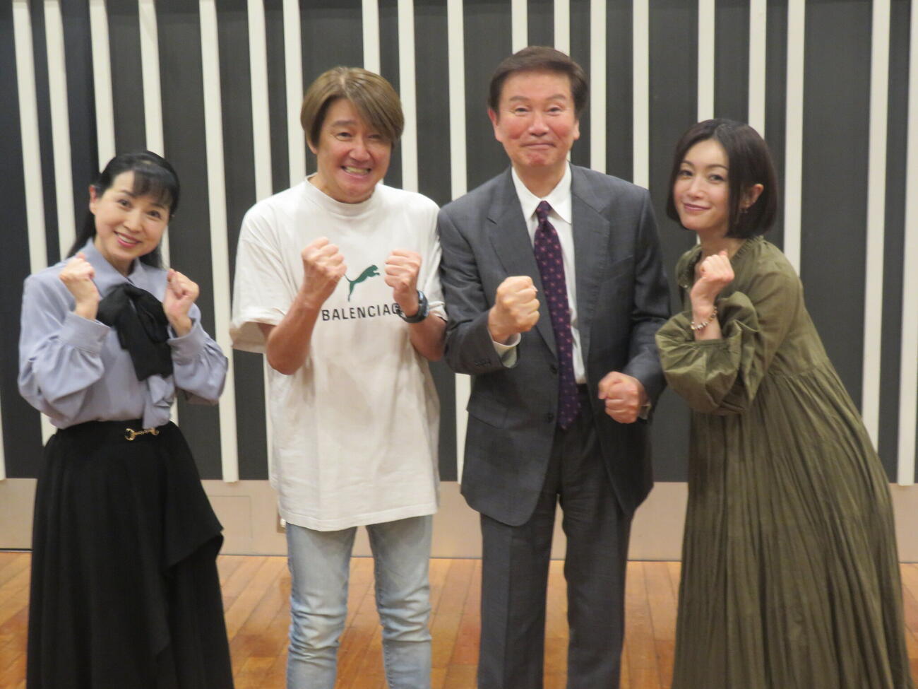 ニッポン放送「森田健作　青春の勲章はくじけない心　増刊号」とFM NACK5「森田健作　青春もぎたて、朝一番！」の収録に参加した、左から西村知美、近藤真彦、森田健作、酒井法子