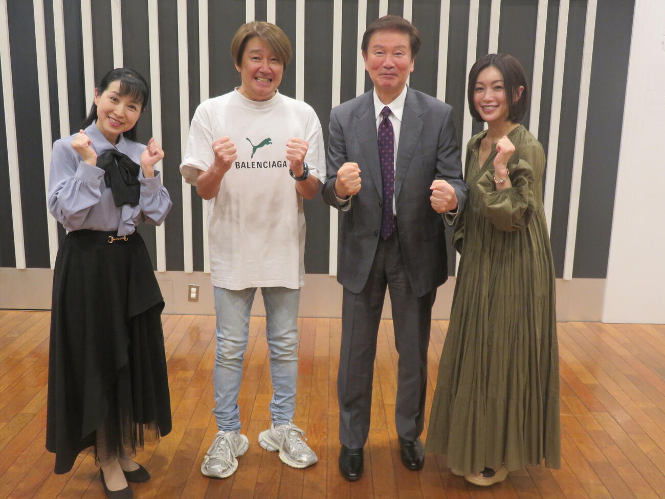 ニッポン放送「森田健作　青春の勲章はくじけない心　増刊号」とFM NACK5「森田健作　青春もぎたて、朝一番！」の収録に参加した、左から西村知美、近藤真彦、森田健作、酒井法子