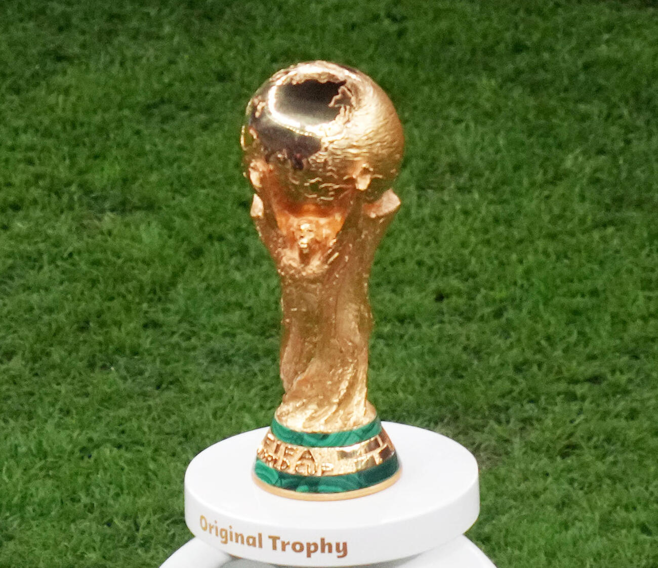 W杯トロフィー（2022年撮影)