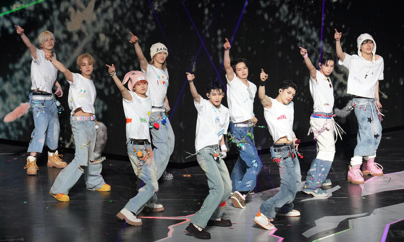 「2026＆TEAM CONCERT TOUR BLAZE THE WAY」　アジアツアーをスタートし、パフォーマンスを披露する＆TEAM（撮影・小島史椰）