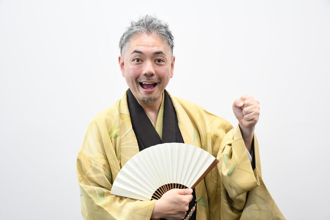 独演会「落語で伝えたい想い第12作『それゆけ、タイガース！』」の取材会に出席した桂春蝶（撮影・阪口孝志）