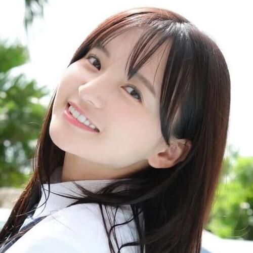 ５月末でグラビア引退の西永彩奈、ひらりミニスカートから「白チラリ」に「素晴らしい」