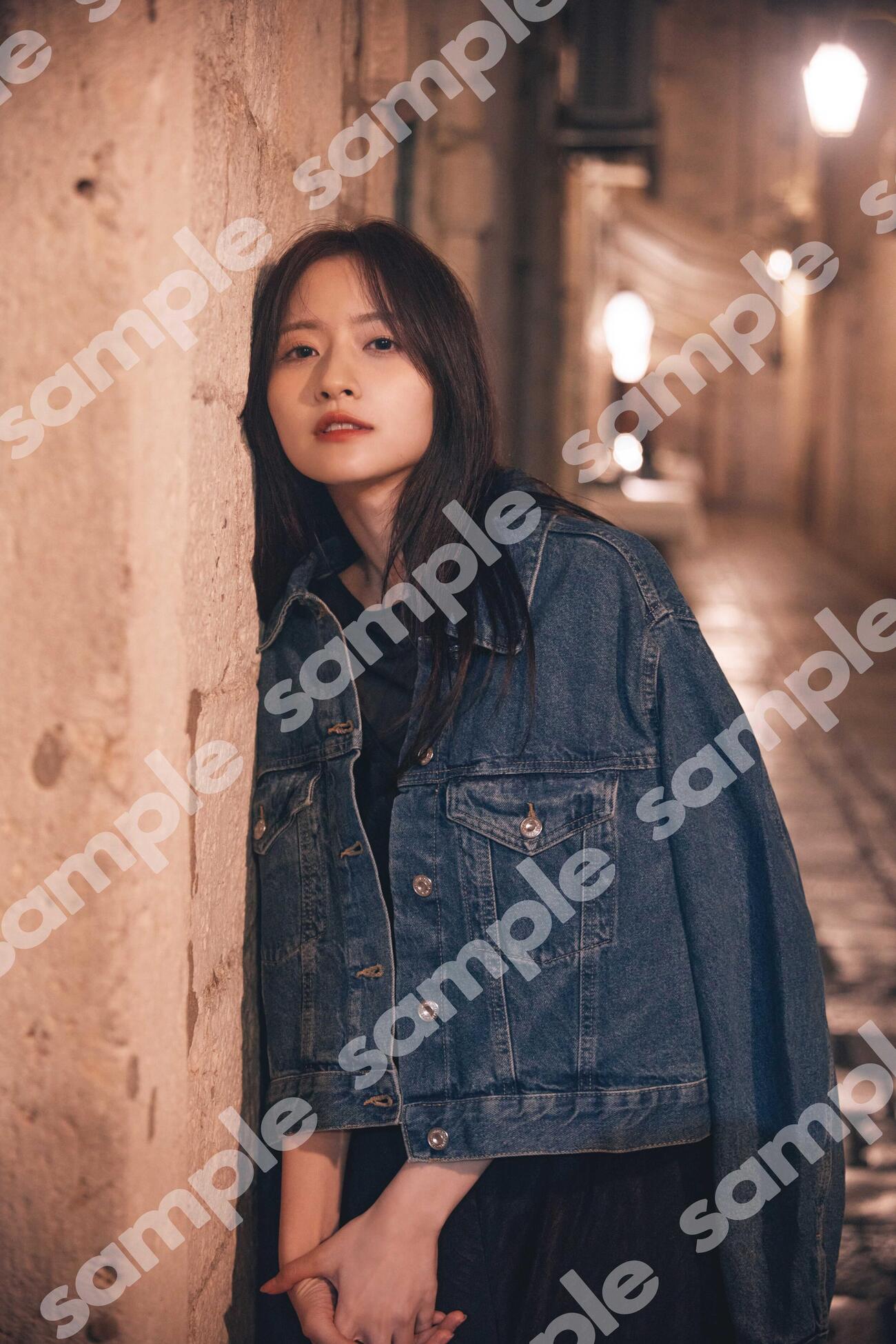 乃木坂46金川紗耶ファースト写真集「好きのグラデーション」特典