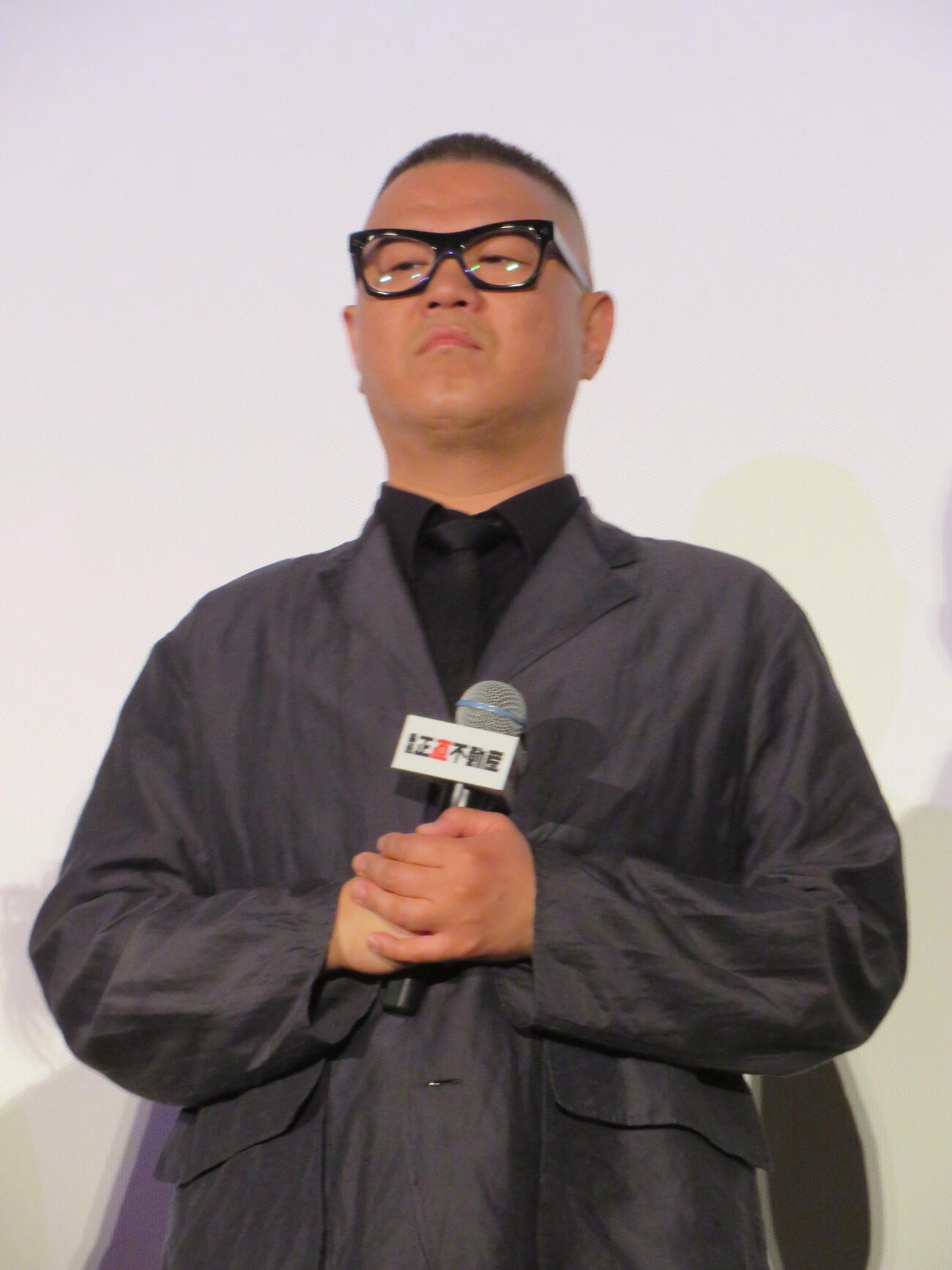 映画「正直不動産」初日舞台あいさつに登壇した長谷川忍（撮影・村上幸将）

