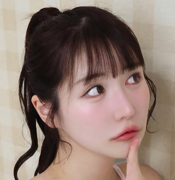 藍野りなのインスタグラムから