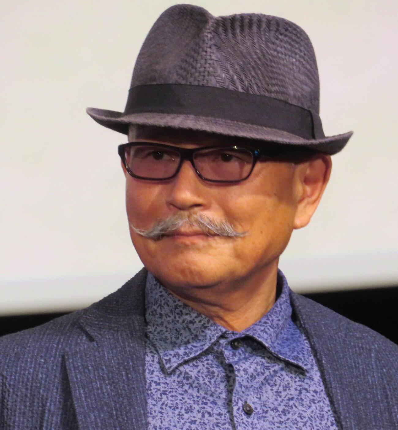 映画「廃用身」の舞台あいさつを行った久坂部羊氏
