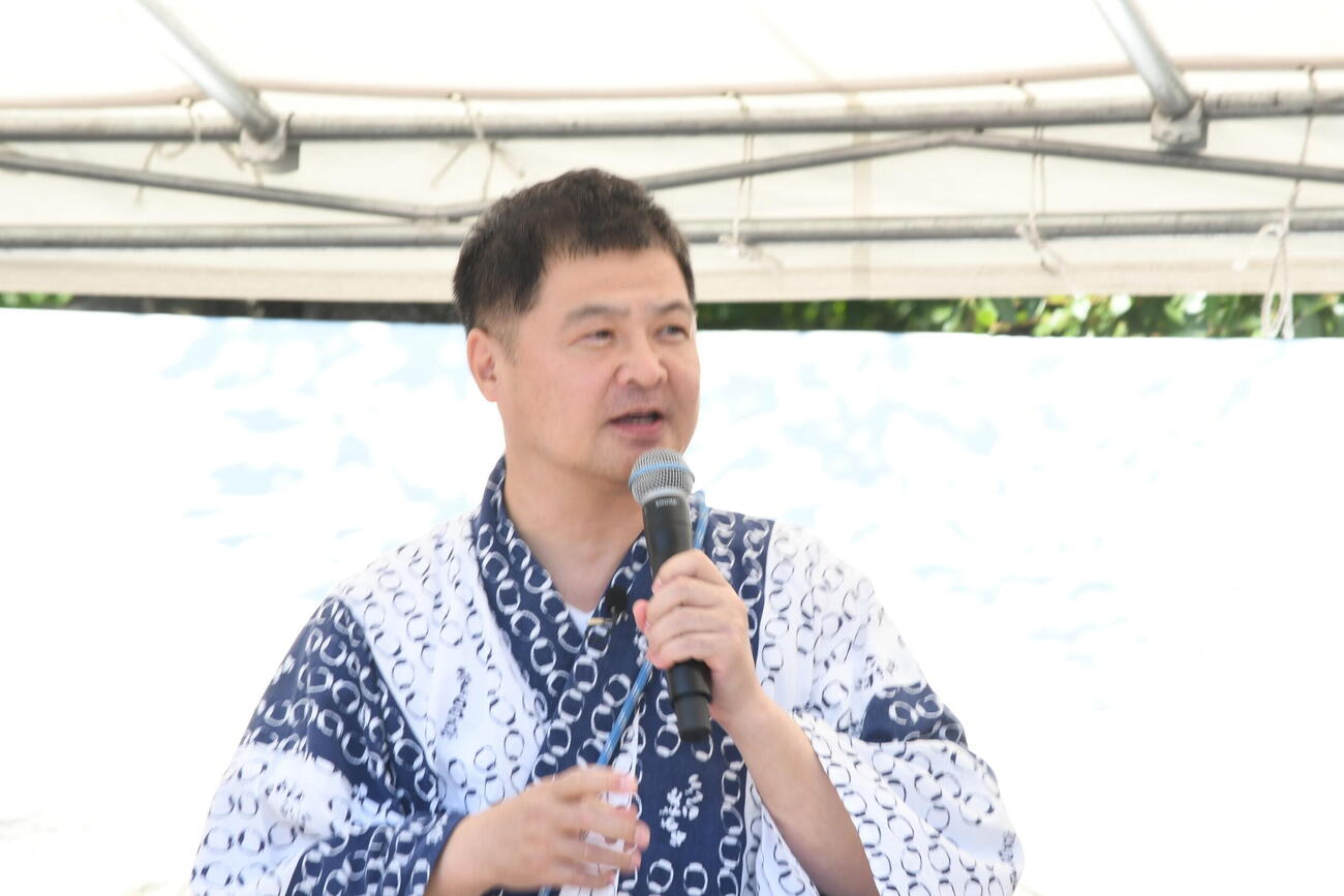 「第33回彦八まつり」の「噺家（はなしか）のどじまん」に出演した月亭方正（撮影・阪口孝志）