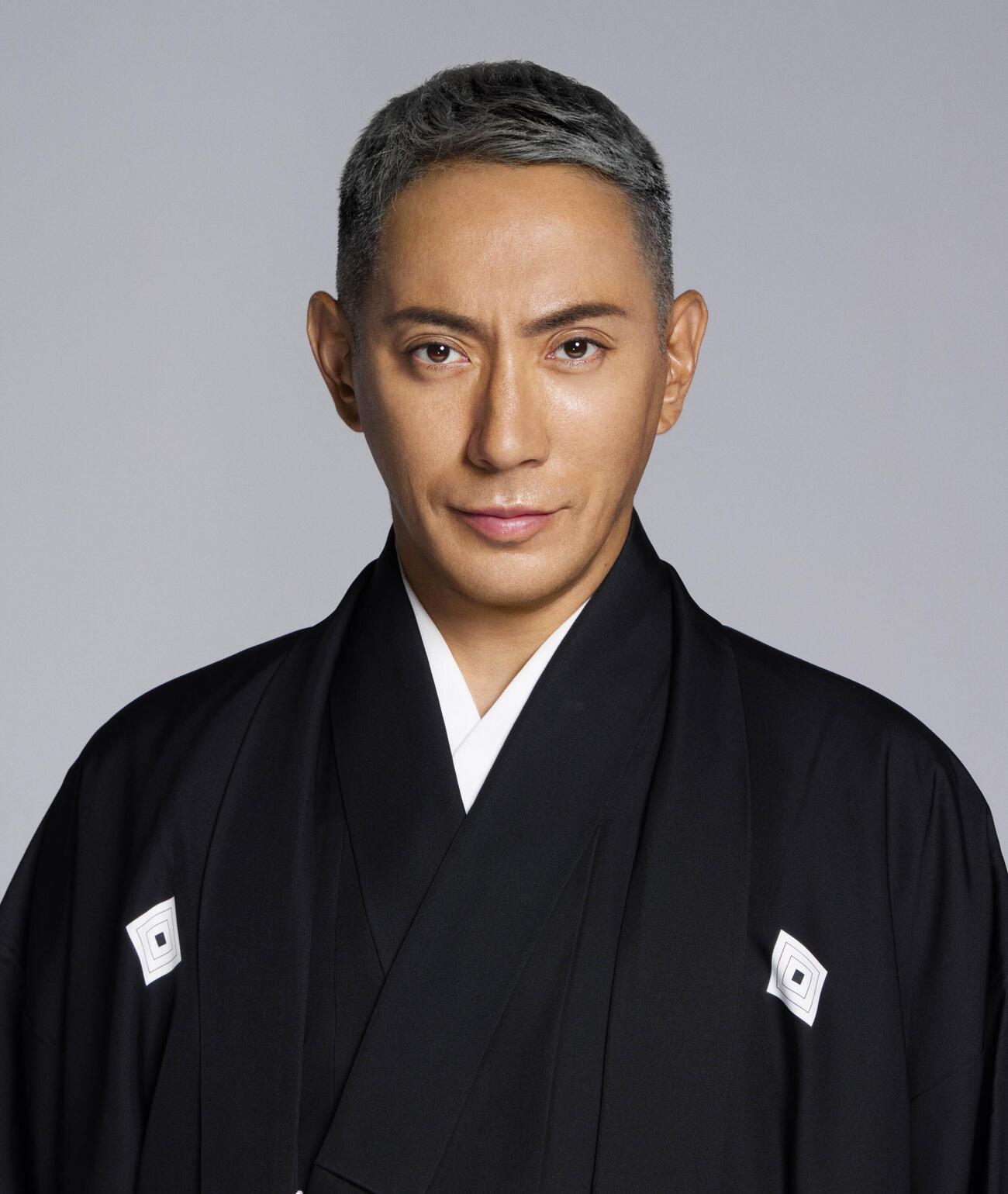 三池崇史監督による13代目市川團十郎の襲名を追ったドキュメンタリー映画「襲名」が公開される