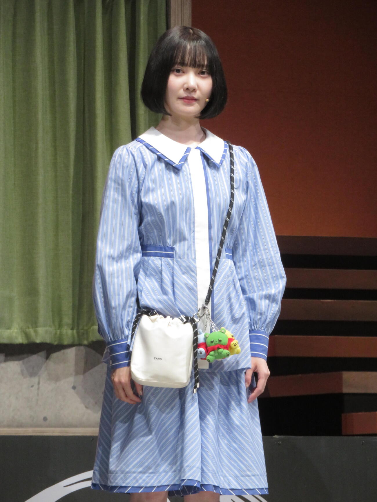 舞台「四畳半神話大系」公開ゲネプロと初日前会見に登壇した加藤史帆