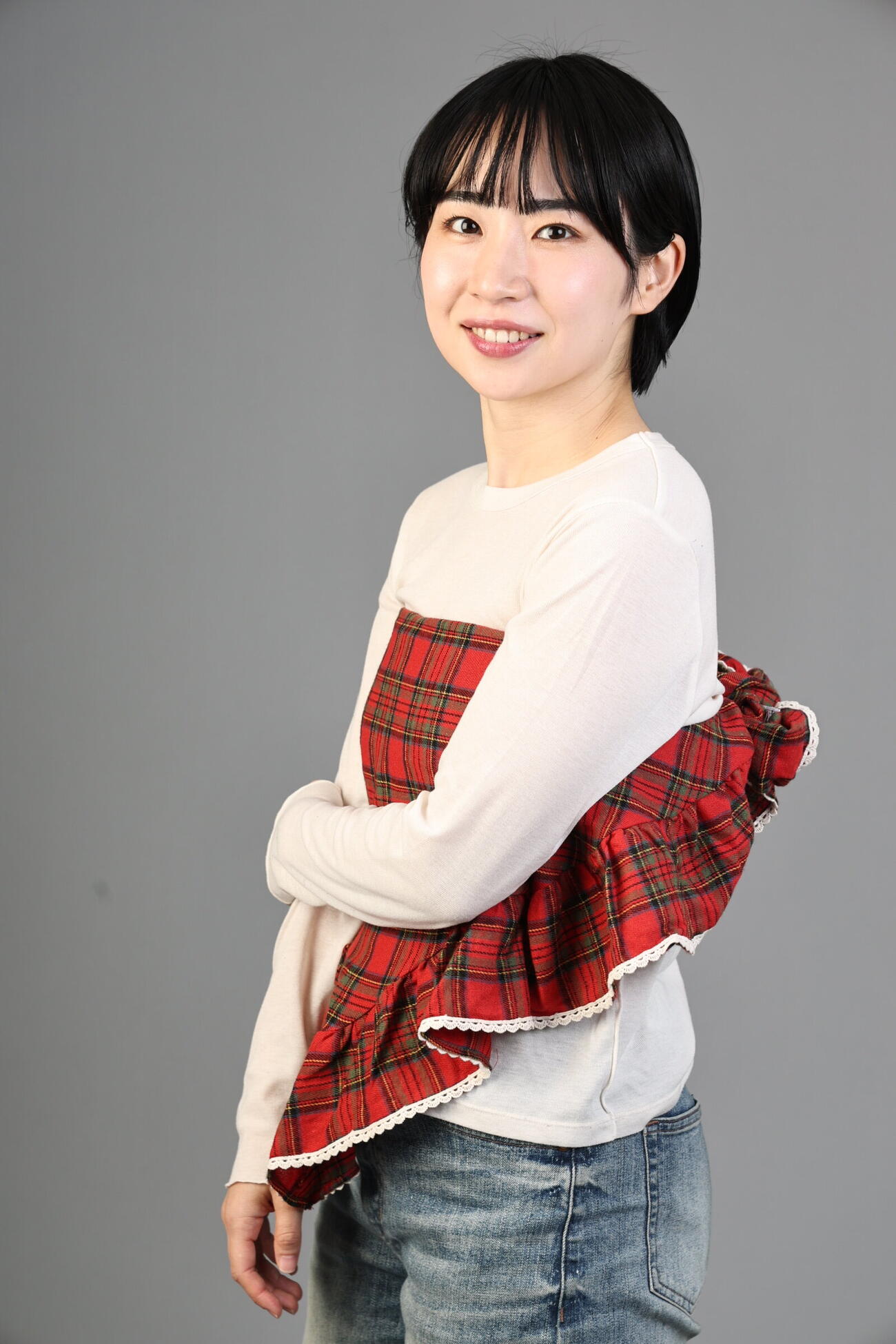 舞台「歌え！懐メロ少女隊　カイドル危機一髪！」に出演する西浜詩織