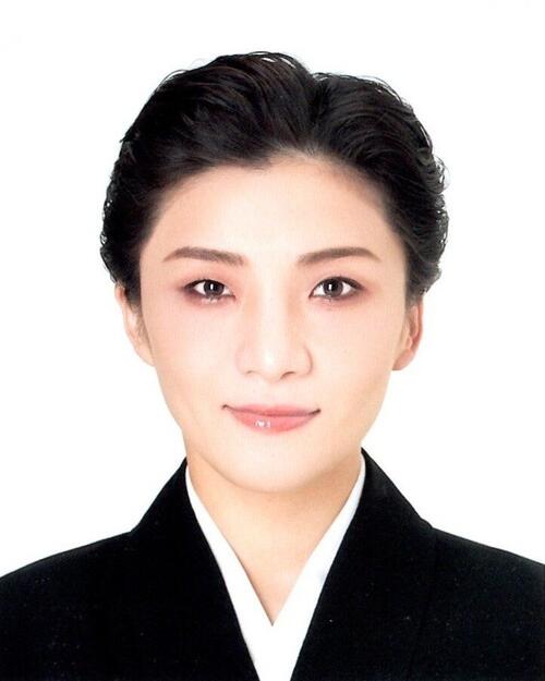 【宝塚】月組トップ鳳月杏とトップ娘役天紫珠李が27年３月28日付で退団　19日に退団会見