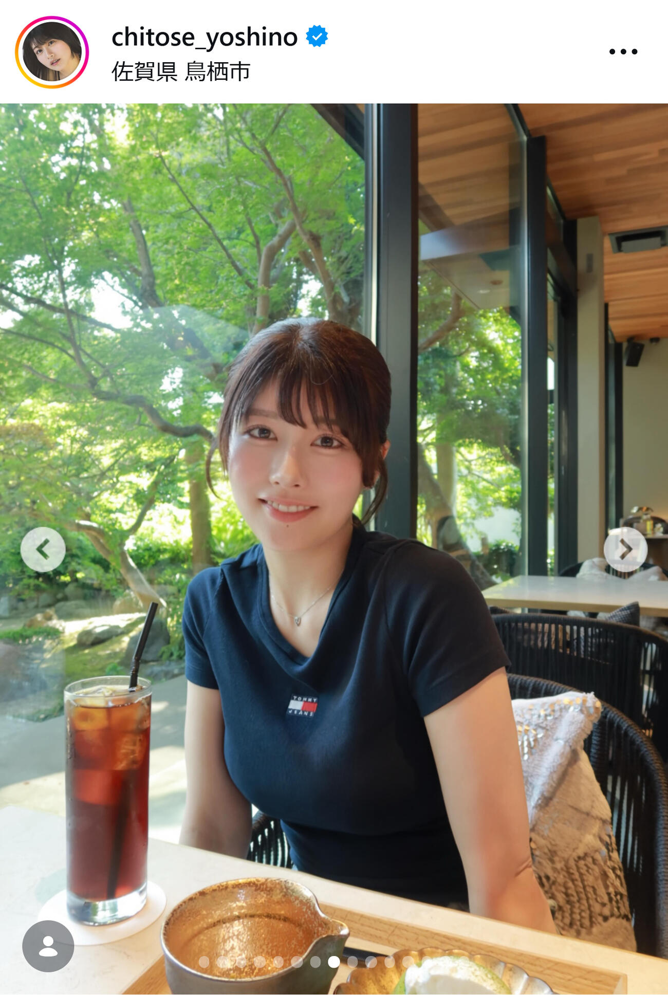 Hカップ際立つTシャツ姿（ちとせよしののインスタグラムから）