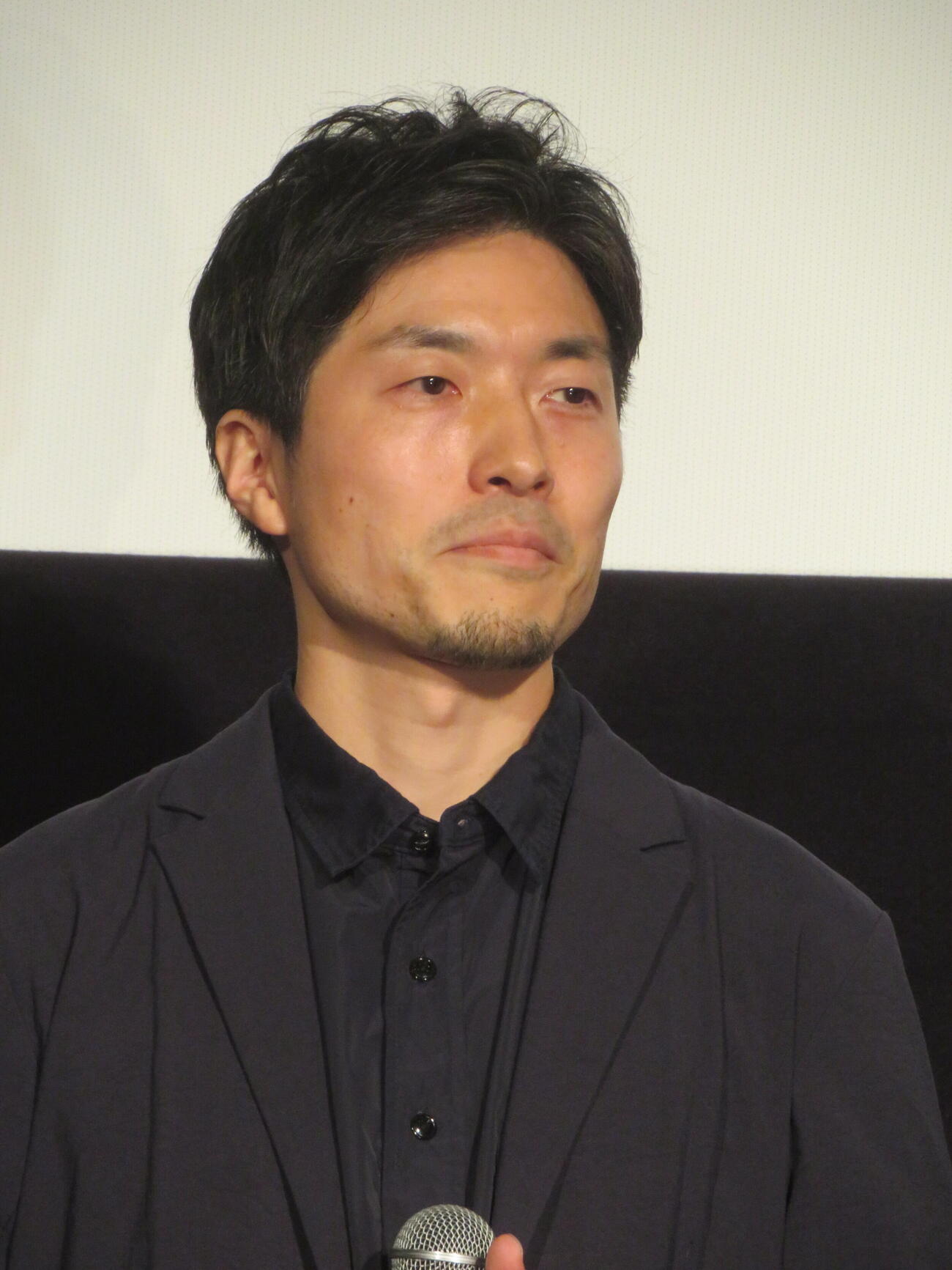 映画「祝山」完成披露舞台あいさつに出席した武田真悟監督（撮影・川田和博）