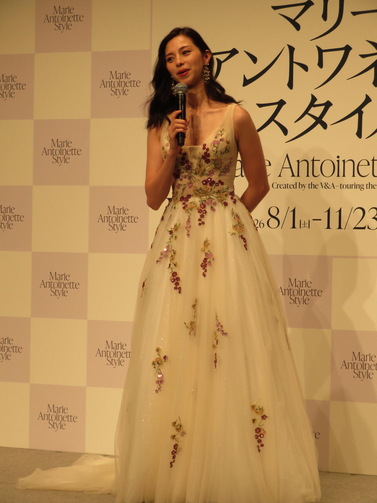 展覧会「マリー・アントワネット・スタイル」報道発表会に出席した中条あやみ（撮影・村上幸将）