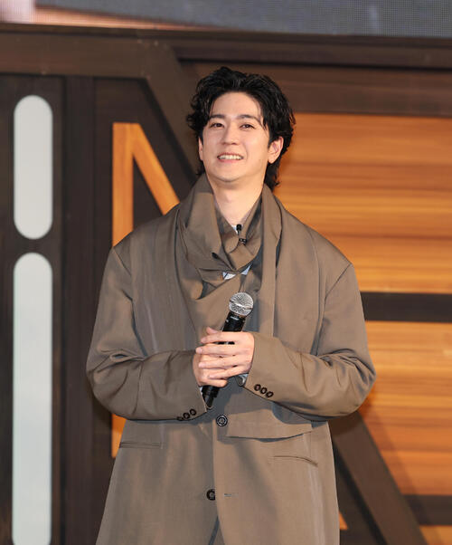 中島裕翔、新木優子と結婚後初の公の場　「スター・ウォーズ」ジャパンプレミア