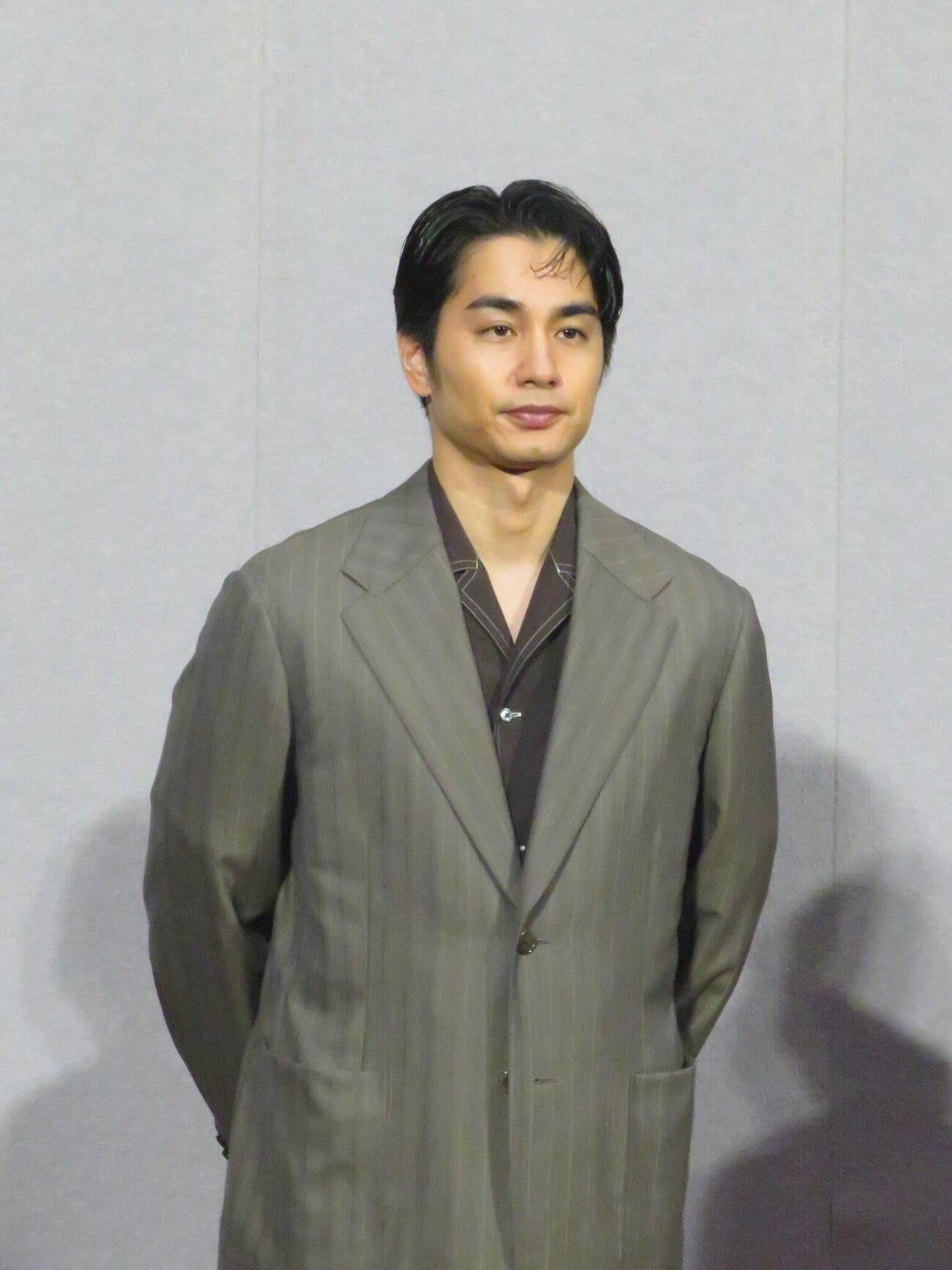 夜ドラ「ミッドナイトタクシー」の放送開始を前に会見した中村蒼