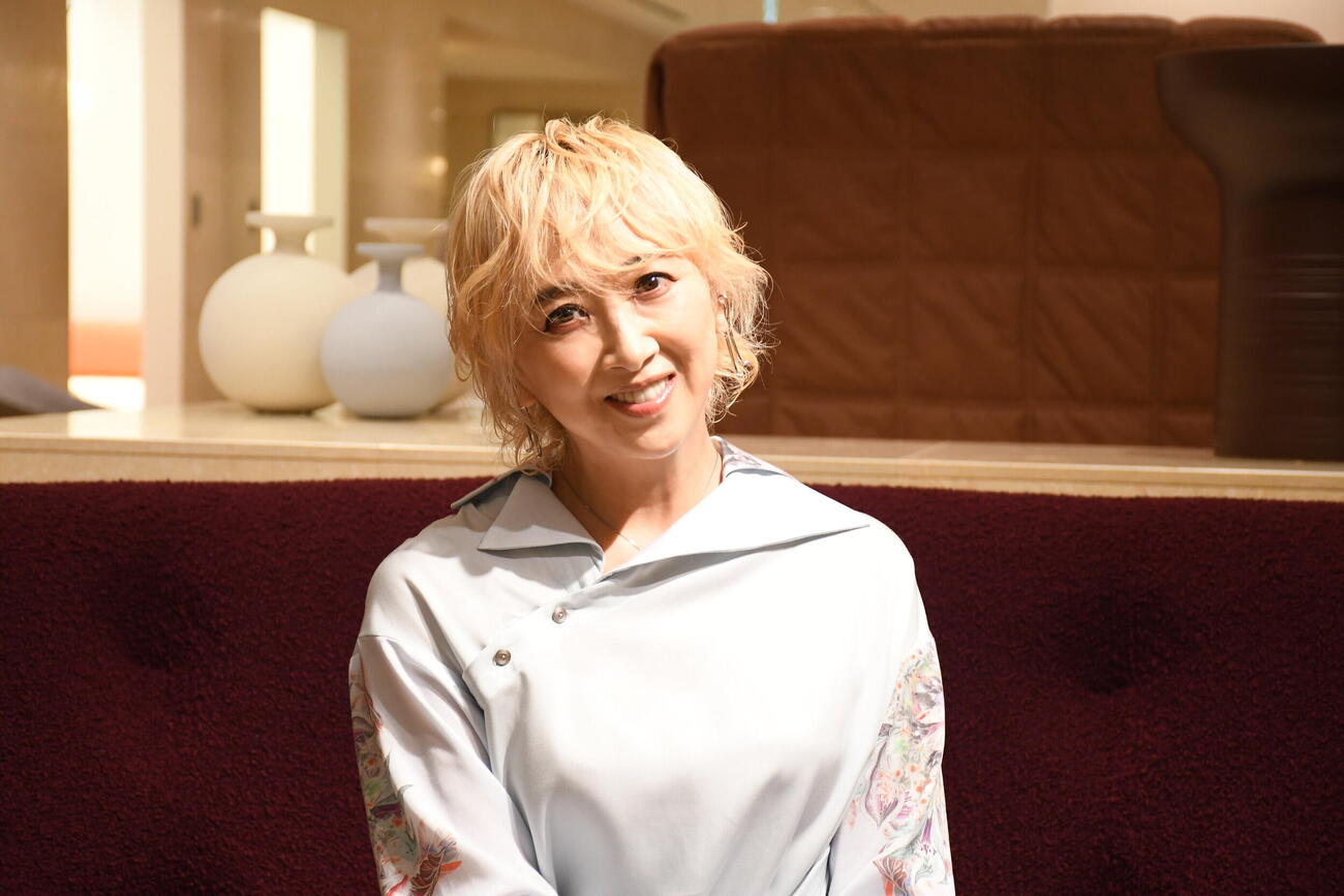 「リーン・ロゼ梅田」プレオープンイベントに登場した紫吹淳（撮影・阪口孝志）