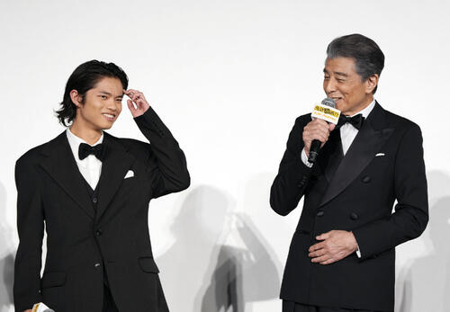 舘ひろしネガフィルム 舘ひろし「成績が下がったら僕の責任」学業と両立の黒川想矢を主演映画