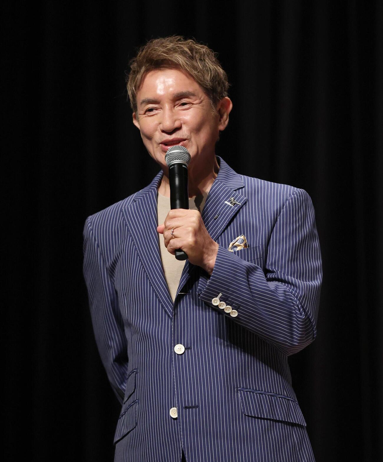 「The 51th Anniversary俺たちの旅　スペシャルコンサート」合同取材会であいさつする田中健（撮影・黒川智章）