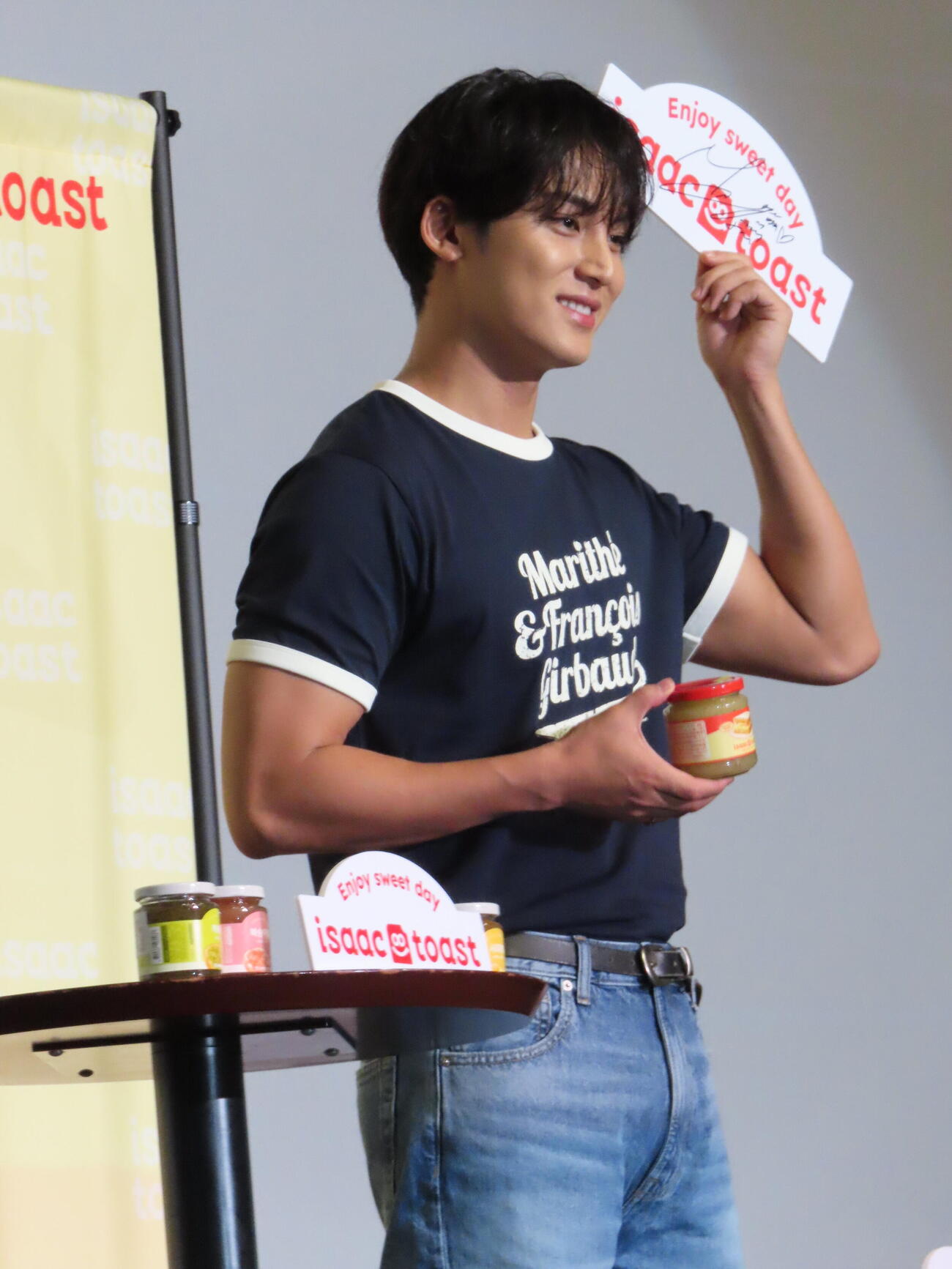 「イサックトーストソース＆ジャム発売記念イベント　with SEVENTEEN MINGYU」に登壇したSEVENTEENのMINGYU